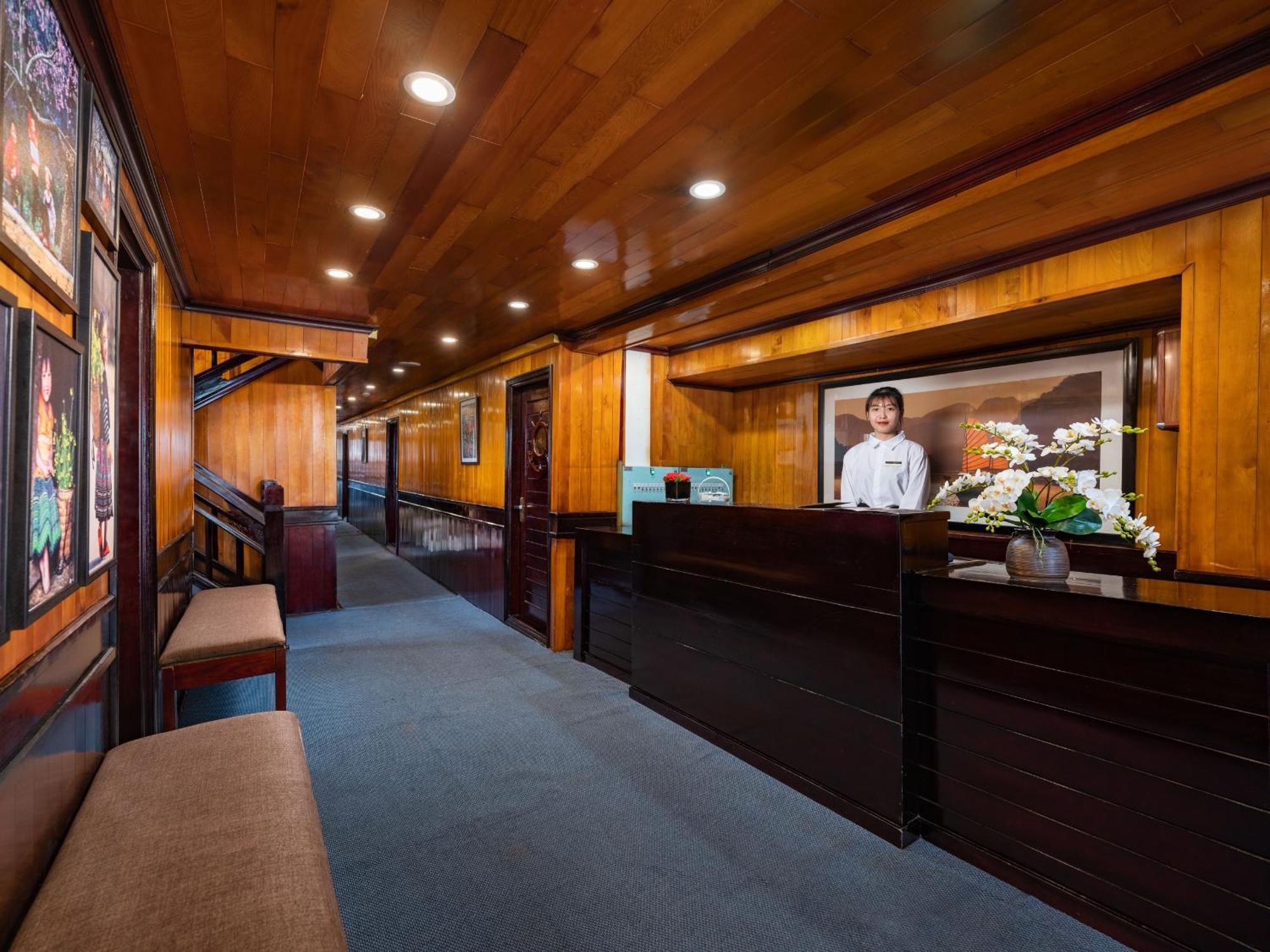 Hera Boutique Cruise Ha Long Bay Eksteriør billede