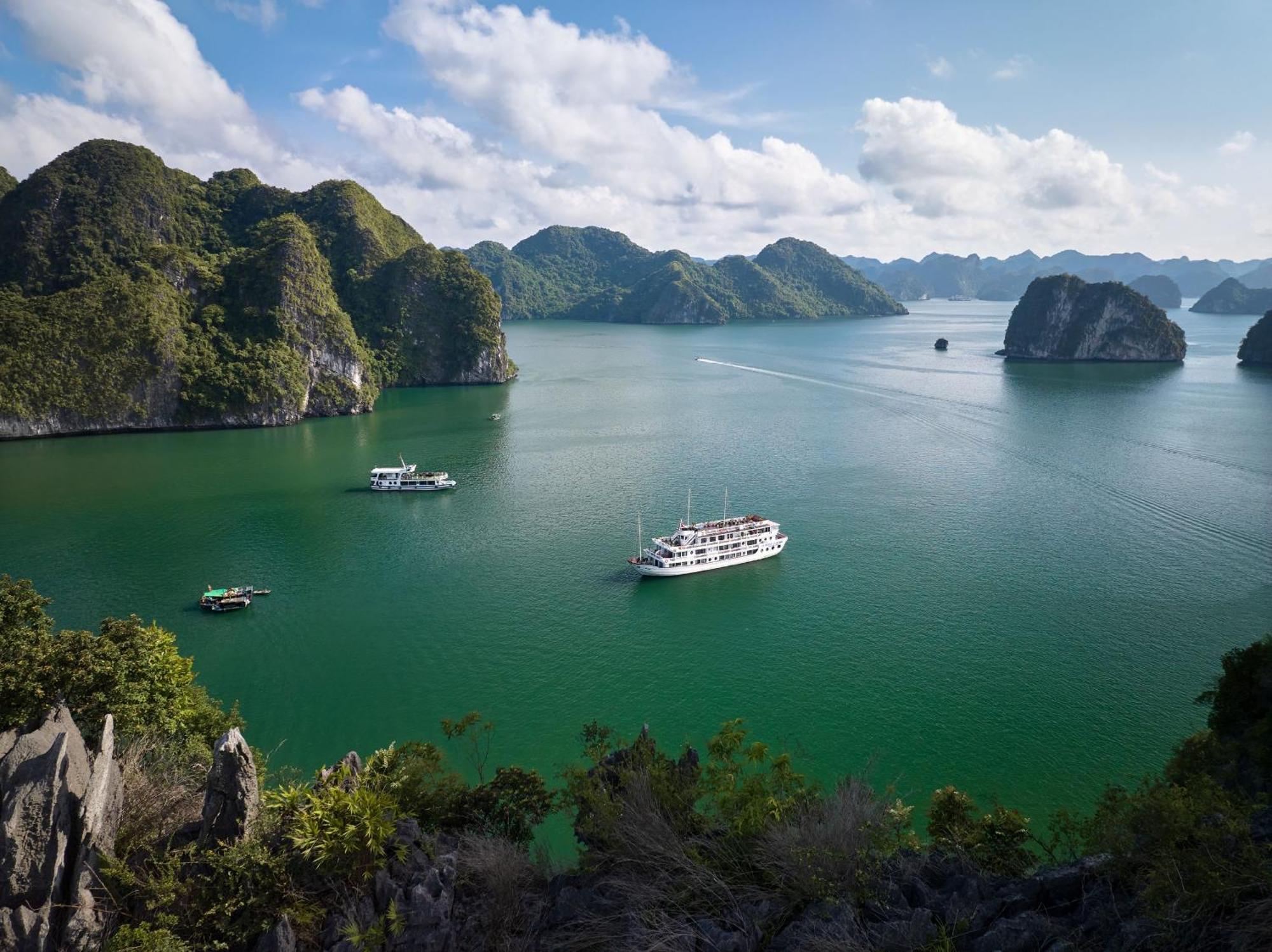 Hera Boutique Cruise Ha Long Bay Eksteriør billede