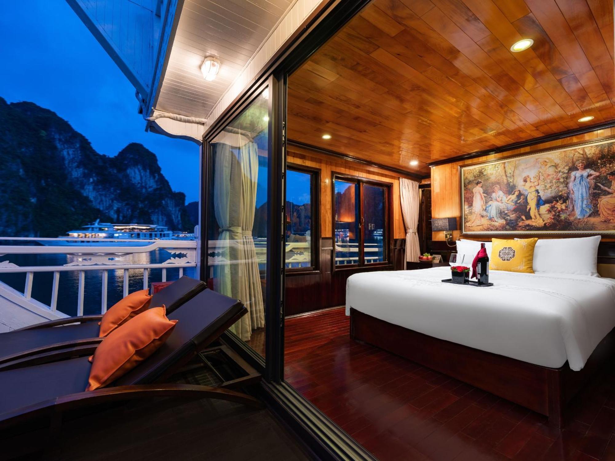 Hera Boutique Cruise Ha Long Bay Eksteriør billede