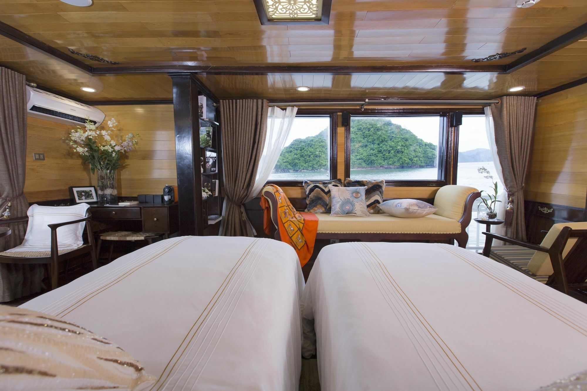 Hera Boutique Cruise Ha Long Bay Eksteriør billede